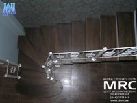 Дубовая лестница для дома